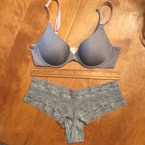 Like New! Victoria’s Secret bra & pantie set.
